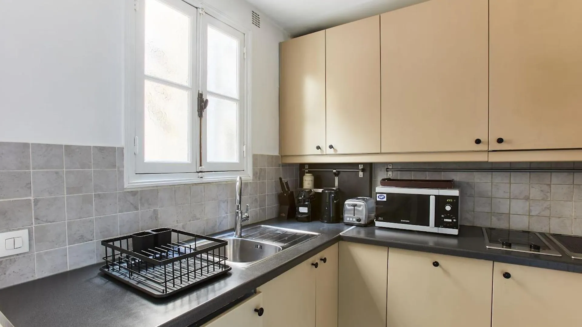 Apartment Palais Garnier & Place Vendome - 2br - Cityapartmentstay Paris